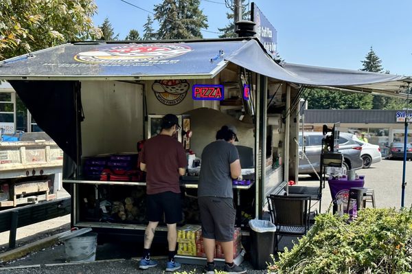 In Pizza We Crust by null