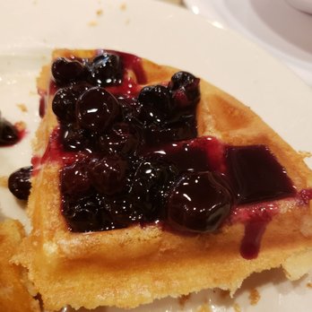 Lou Mitchell's - Yum! - Breakfast & Brunch Near Me - Chicago, Illinois