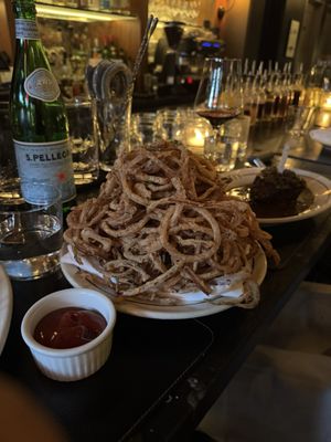 Lucky's Soho by null