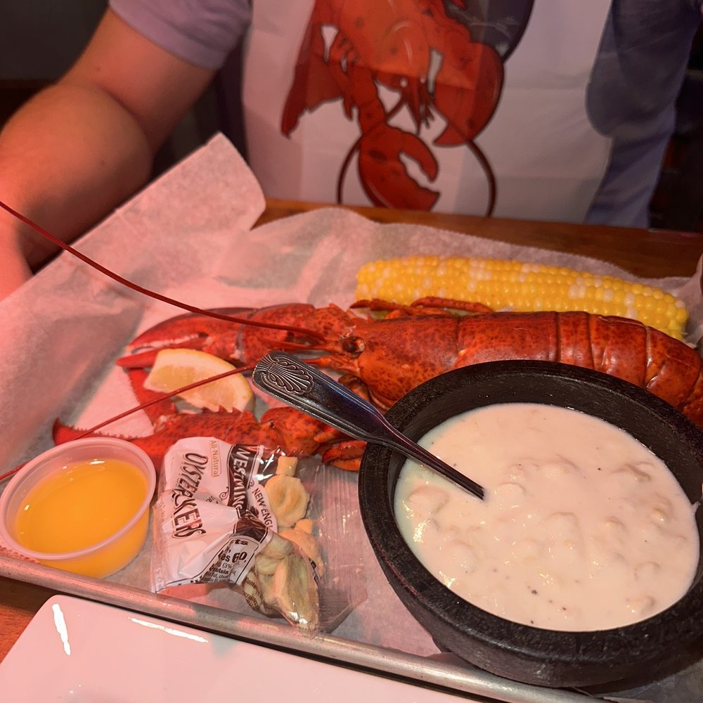 Geddy's - the 1 1/4lb lobster bake - Seafood Near Me - Bar Harbor, Maine Geddy's - the 1 1/4lb lobster bake - Seafood Near Me - Bar Harbor, Maine