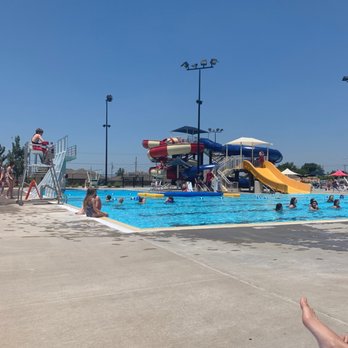 Moore Central Park - Swimming ‍ - Parks Near Me - Moore, Oklahoma