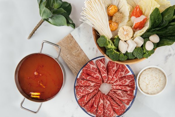 Mumu Hot Pot by null