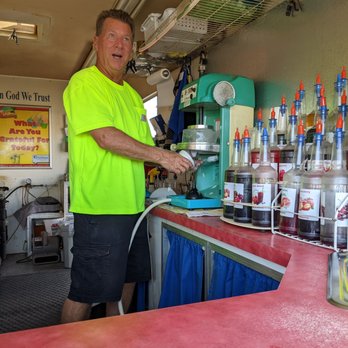 Fry's Kettle Corn - a man standing at a counter - Food Stands Near Me - Arizona City, Arizona
