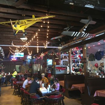 Hoegemeyer's Barbeque Barn - people sitting at tables - Barbeque Near Me - Corpus Christi, Texas