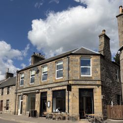 Gillys Kitchen - Café Bistro