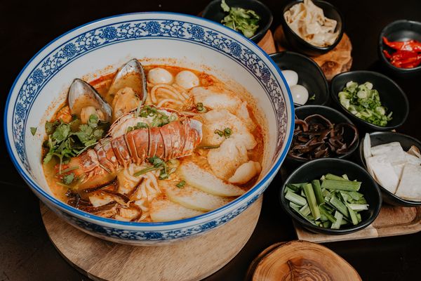 Sizzling House&Noodle by null