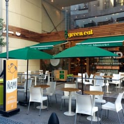 Green Eat - El local, visto de afuera. Está sobre Reconquista, que es peatonal.
