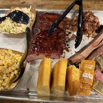 Porky Butts BBQ - Family platter - Barbeque Near Me - Omaha, Nebraska Porky Butts BBQ - Family platter - Barbeque Near Me - Omaha, Nebraska
