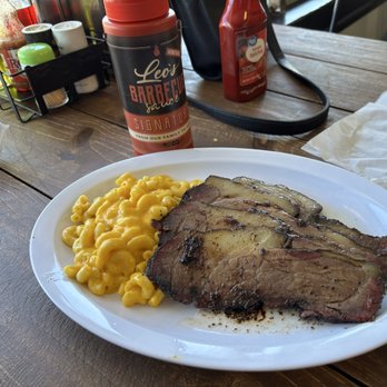 Leo’s Barbecue - Smoked Beef Brisket. ORDER IT!! - Brazilian Near Me - Clermont, Florida