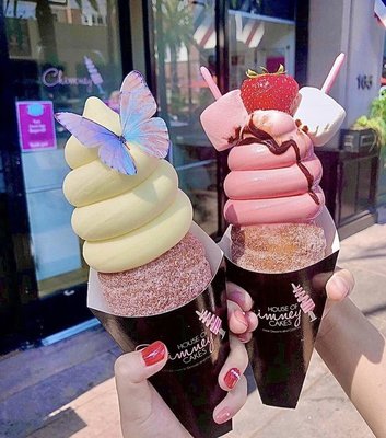 House of Chimney Cakes Cafe by null