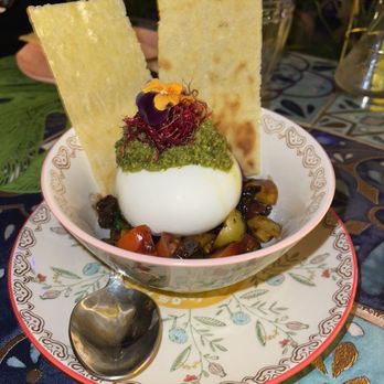 Jardín Secreto - Burrata - Lounges Near Me - Madrid, M Jardín Secreto - Burrata - Lounges Near Me - Madrid, M