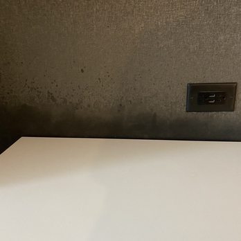 SpringHill Suites by Marriott Chattanooga North/Ooltewah - Wall behind the vanity, stained - Hotels Near Me - Ooltewah, Tennessee SpringHill Suites by Marriott Chattanooga North/Ooltewah - Wall behind the vanity, stained - Hotels Near Me - Ooltewah, Tennessee