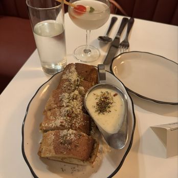 Caruso's Grocery - Garlic Bread Quattro Formaggi - Italian Near Me - Washington, DC, District of Columbia