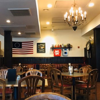 Morse Tavern - main dining room. bar off to the left behind the wall. casual. radio playing over speakers. - Irish Near Me - Natick, Massachusetts Morse Tavern - main dining room. bar off to the left behind the wall. casual. radio playing over speakers. - Irish Near Me - Natick, Massachusetts