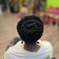 Swirl loc style/crown loc style