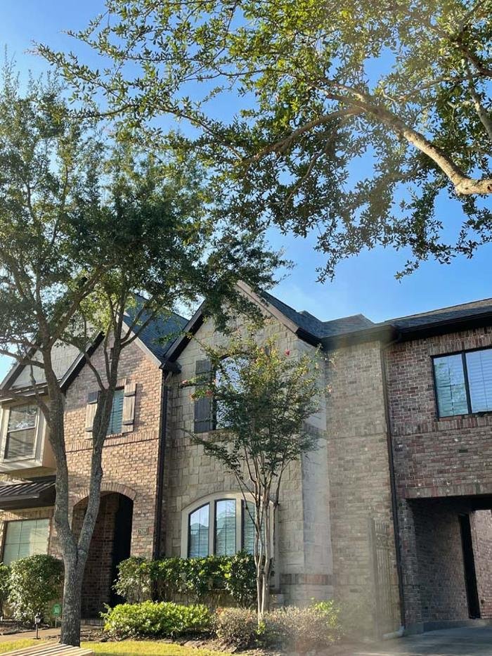 Slide of Valgua Construction