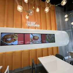 Holdaak Fried Chicken - Inside
