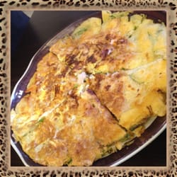 Hansoban - Tortilla de verduras y mariscos... muy rica y grande-