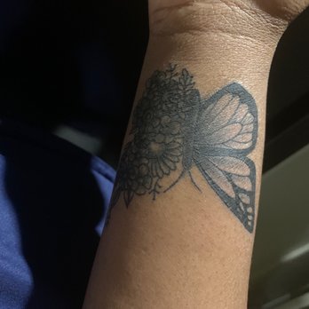 Hollywood Ink - Tattoo Near Me - Charlotte, North Carolina