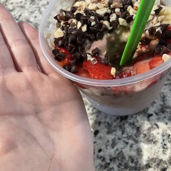 Bowlology - HAIR IN AÇAÍ BOWL @bowlology - Acai Bowls Near Me - Henderson, Nevada