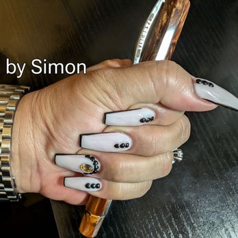 Lavish Nails Salon - Nail Salons Near Me - Martinez, California