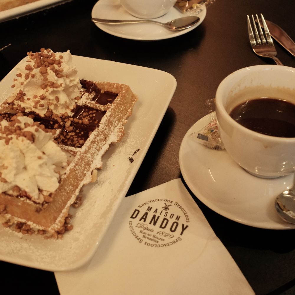 Maison Dandoy - Waffle - Desserts Near Me - Brussels, BRU Maison Dandoy - Waffle - Desserts Near Me - Brussels, BRU