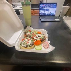 Taqueria Los Agaveros - Asada Sopes