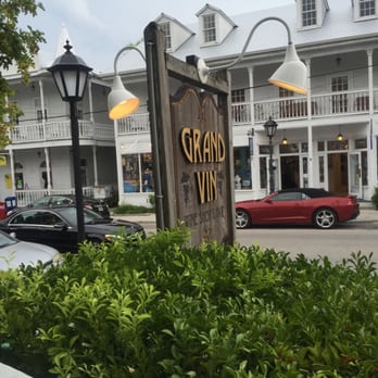 Grand Vin - Sign outside - Beer, Wine & Spirits Near Me - Key West, Florida