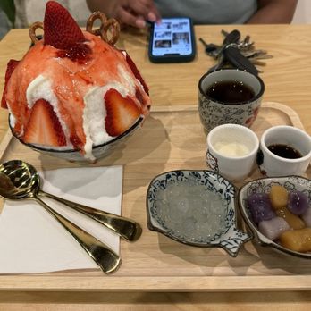 D For Dessert - Strawberry - Shaved Ice Near Me - Hollywood, Florida