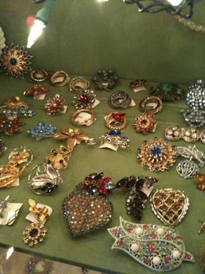 Vanessa Vintage Treasures by null
