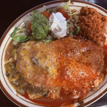 Cocina De Dominguez - Homemade sopapilla - New Mexican Cuisine Near Me - Gallup, New Mexico