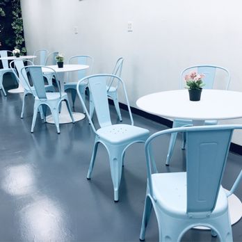 Lulu's Teahouse - Inside seating - Bubble Tea Near Me - Boerne, Texas