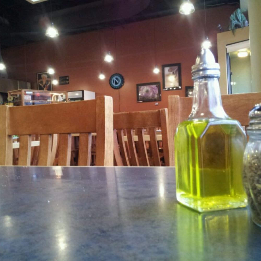 Mezza Luna Pizzeria - Pizza Near Me - Eugene, Oregon Mezza Luna Pizzeria - Pizza Near Me - Eugene, Oregon