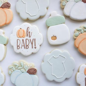 Hochy Cookies - a variety of decorated cookies - Desserts Near Me Hochy Cookies - a variety of decorated cookies - Desserts Near Me