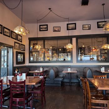 Blue Water Bar & Grill - American Near Me - Friday Harbor, Washington Blue Water Bar & Grill - American Near Me - Friday Harbor, Washington