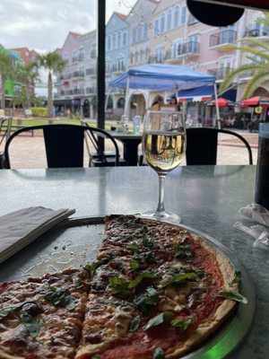 MEZZALUNA PIZZERIA AT THE EUROPEAN VILLAGE - 255 Photos & 375 Reviews ...