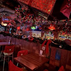 Winnie's - Bar Xmas decorations