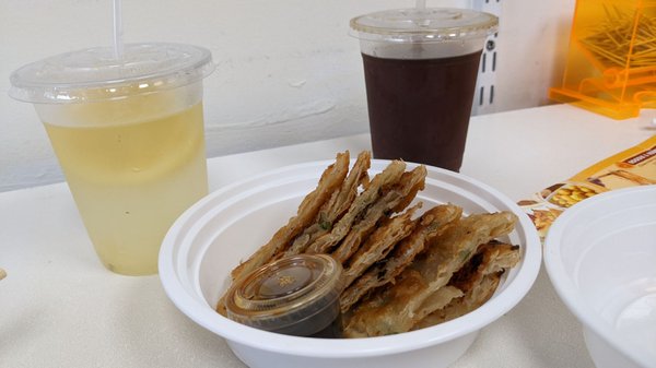 Mama's Noodle House by null