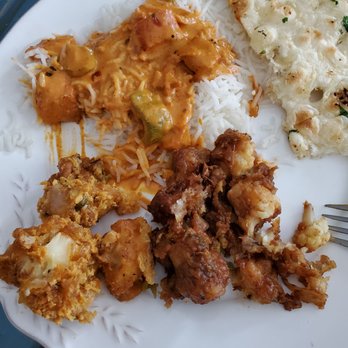 Paradise Biryani Pointe - Gobi and Chicken Tikka Masala - Indian Near Me - Parma, Ohio