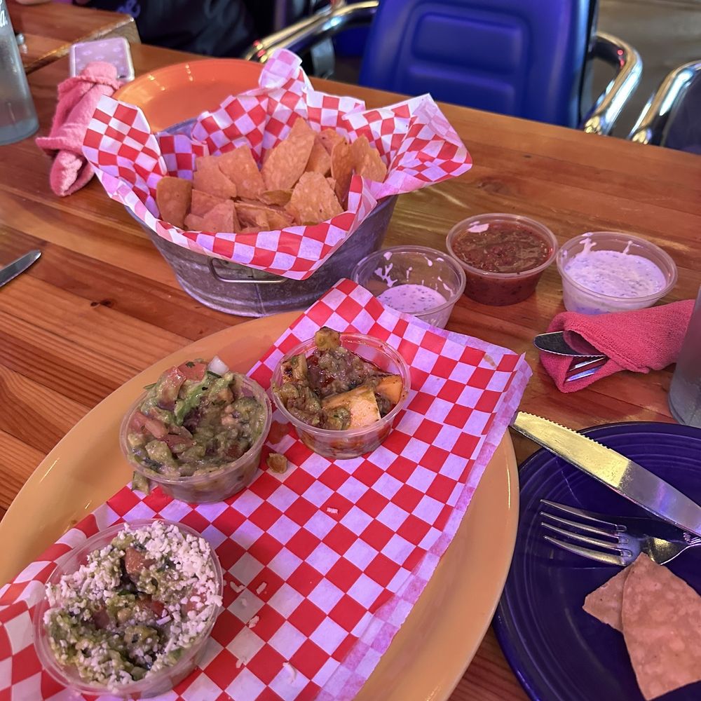 Billy Blanco's - Guacamole sampler chips with salsa and cilantro lime salsa, yummy - Mexican Near Me - Park City, Utah
