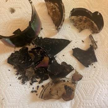 Aromatic Vibes Candle - Shards of glass - Candle Stores Near Me - Orlando, Florida