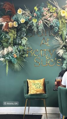 Betty Sue's by null