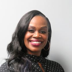 Jacinda Wright - CENTURY 21 Broadhurst - Prestige and precision!