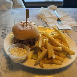 Sweet Carolina Barbecue - Pulled Chicken Sandwich lunch special with coleslaw on side instead of on sandwich.