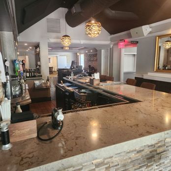 Nosh Kitchen & Cocktails - Bar - Wine Bars Near Me - Hauppauge, New York Nosh Kitchen & Cocktails - Bar - Wine Bars Near Me - Hauppauge, New York