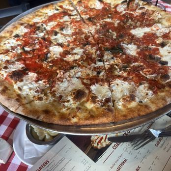 Grimaldi's Pizzeria - 1/2 bacon and cheese 1/2 mushroom and cheese - Pizza Near Me - Sugar Land, Texas Grimaldi's Pizzeria - 1/2 bacon and cheese 1/2 mushroom and cheese - Pizza Near Me - Sugar Land, Texas