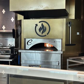 Crispelli's Bakery & Pizzeria - Pizza Near Me - Troy, Michigan