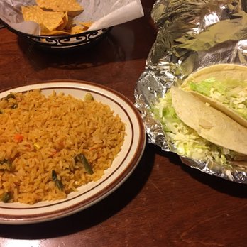 El Chile Bravo - Shredded chicken soft tacos and rice-HEAVEN - Mexican Near Me - Twinsburg, Ohio