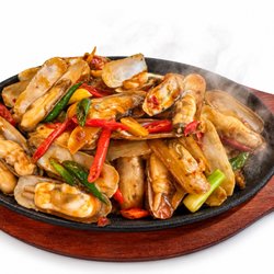 GUI BBQ Restaurant & Bar - Iron Plate Spicy Razor Clams