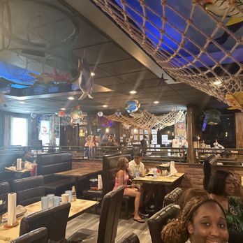 Crafty Crab - Houston - Inside - Seafood Near Me - Houston, Texas Crafty Crab - Houston - Inside - Seafood Near Me - Houston, Texas